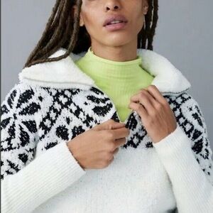 ANTHROPOLOGIE Pilcro Maia
Cropped Quarter-Zip